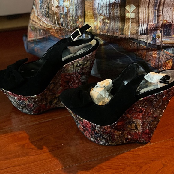 Wedges - Picture 3 of 5